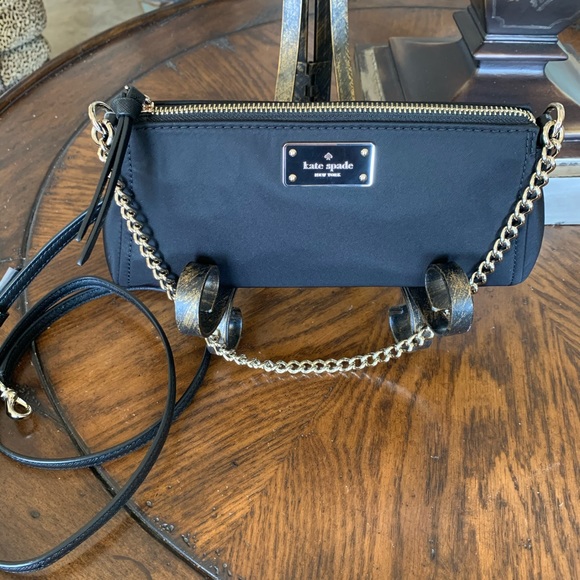Kate Spade Versatile Crossbody - Picture 2 of 11